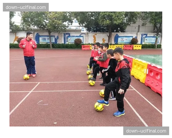 西班牙足协启动“百万足球”计划，旨在全国中小学普及足球课程